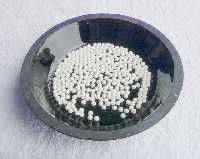 Lichtglobuli in violetter Schale bei der Besonnung